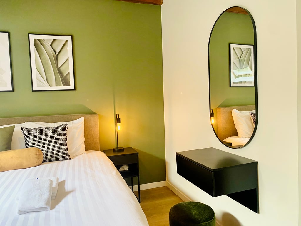 Hoogmolen Verblijf Peerdermolen Kamer B3 Bureau Detail · Landgoed De Hoogmolen in Oudsbergen