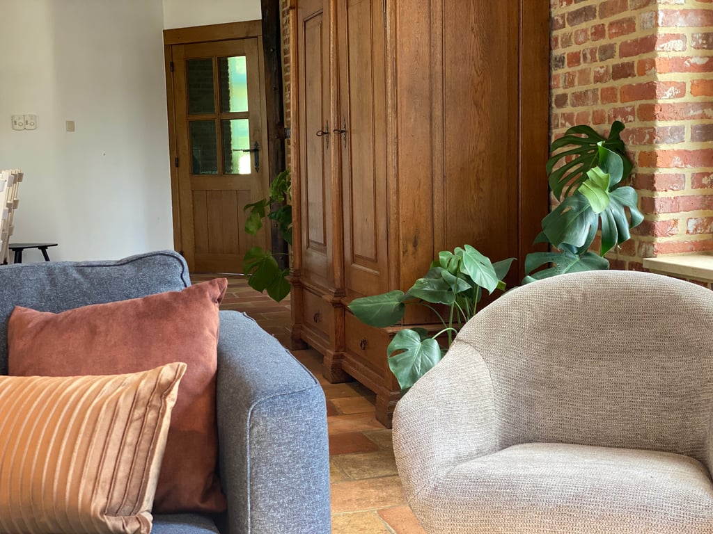 Hoogmolen Verblijf Watermolen Beneden Woonkamer Zetels · Landgoed De Hoogmolen in Oudsbergen